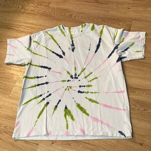 Nike shirt size large